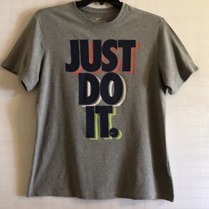 Nike T-shirt